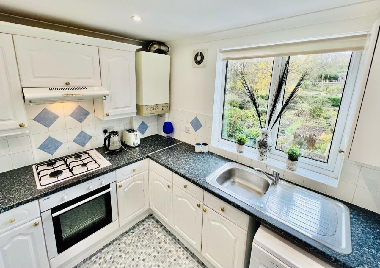 Dapps Hill Haven - Between Bristol And Bath, Both 9 Mins By Train! Keynsham Extérieur photo