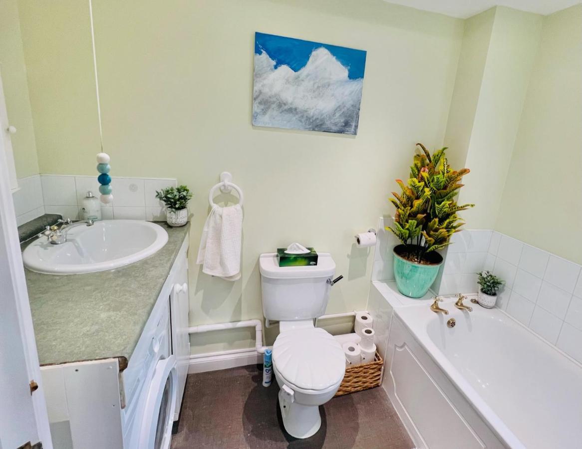 Dapps Hill Haven - Between Bristol And Bath, Both 9 Mins By Train! Keynsham Extérieur photo